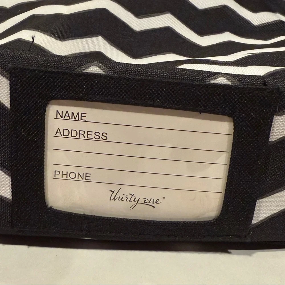 Thirty-One Black and White square Chevron Thermal tote 10”x10”x3”